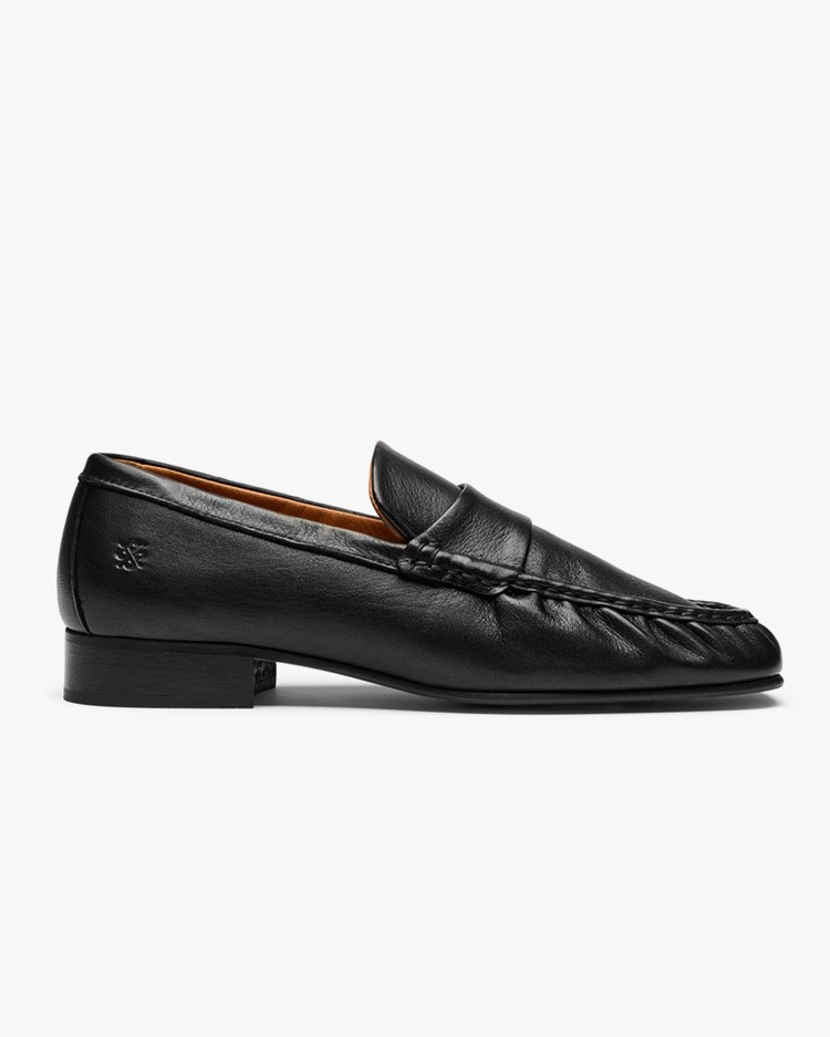 Playboy Footwear Chantal Crinkled Loafers Black Leather