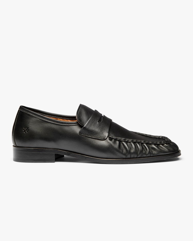 Playboy Footwear Sunny Crinkled Loafers Black Leather