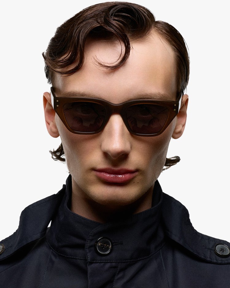 Monokel Eyewear MEMPHISサングラス Monokel Eyewear Memphis Chocolate Grey Solid Lens - Vallgatan 12
