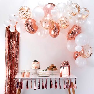 Balloon arch rose gold and confetti