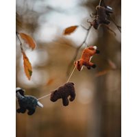 Garland woodland