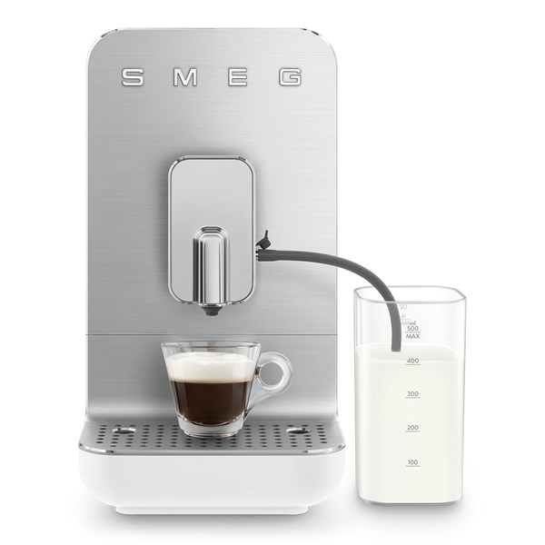 Espressomaskin m automatisk mjölkskummare Smeg mattvit