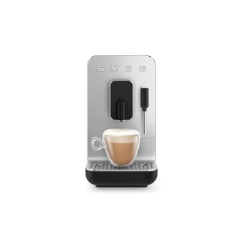 Espressomaskin m mjölkskummare Smeg mattsvart