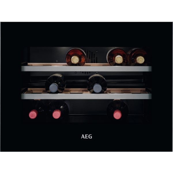 Vinkyl kompakt 46 cm,18 flaskor, 49L KWK884520B AEG BlackLine svart