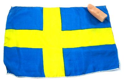 Swedish Flag + Thumb Tip
