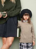 Kelly Genser Barn (Uppifrån Och Ner)