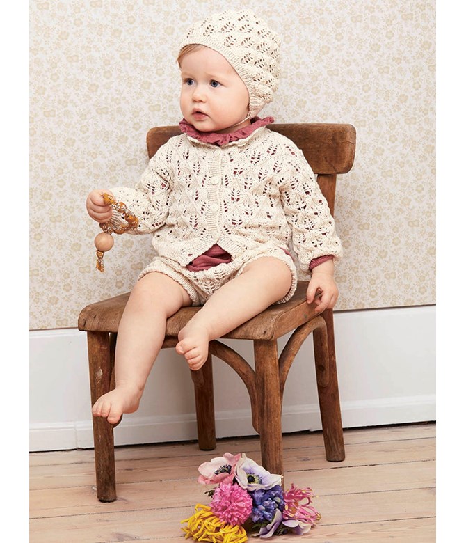 Kofta, Blöjbyxa Och Hätta