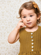 Ljuvlig Topp Och Mamelucker Med Volang