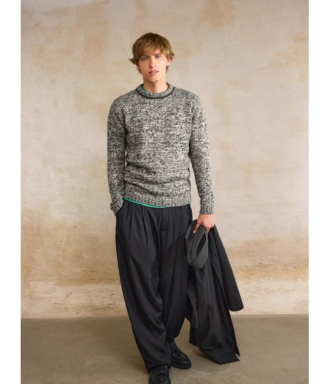 Harvey Sweater Man 2412_07