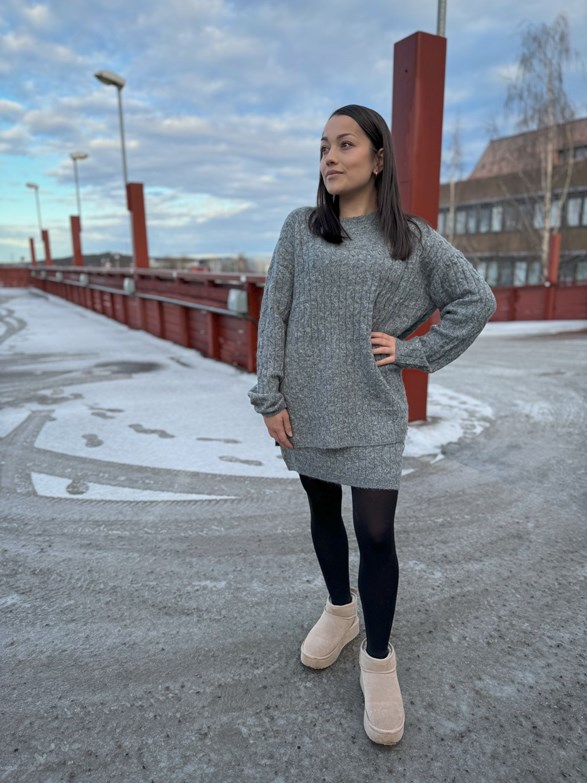 VMELYA LS O-NECK LONG PULLOVER GA BOO