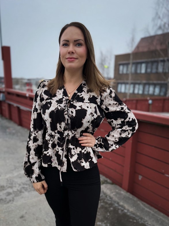 OBJHENLEY L/S LO TOP W AW FAIR 24