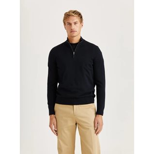 Riley Half Zip
