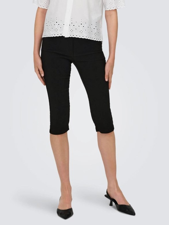 JDYTEXA MW CAPRI SHORTS PNT