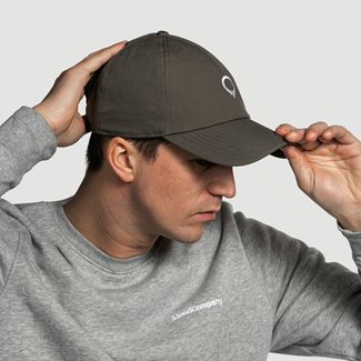 Green cap with pictogram embroidery