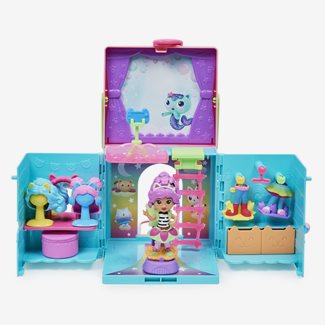 Gabbys dollhouse, Regnbågsgarderoben